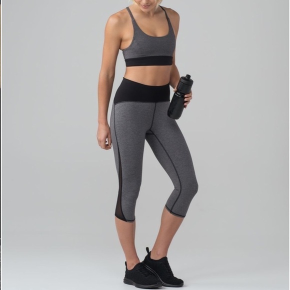 Lululemon Train Times Crop Leggings 17" Inseam Heathered Black 4 - Picture 12 of 12